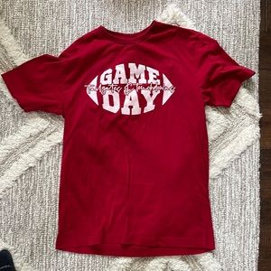 ✅Game day shirt, never worn, super soft